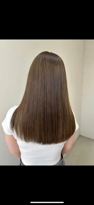 ロング カラー 藤田 華奏のヘアスタイル