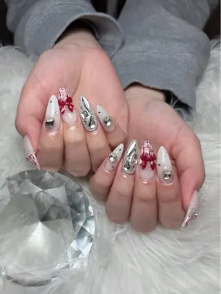 ネイル 藪木 七海のネイルデザイン