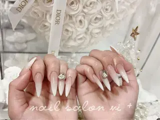ネイル ✨Nailsalon Vi+✨のネイルデザイン