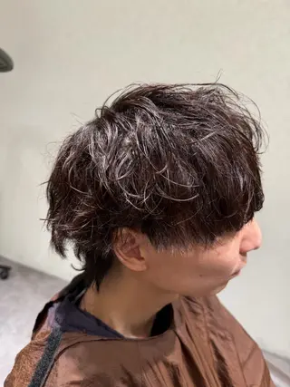パーマ メンズ 牧野 隼大のヘアスタイル