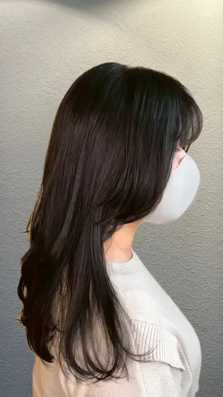 ロング カラー 太田 知里のヘアスタイル