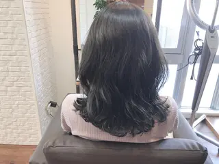 ミディアム カラー The book hand salon所属・伊藤 さやかのヘアスタイル