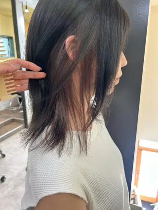 セミロング カラー hub hair レイヤー/透明感のヘアスタイル