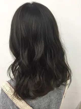 セミロング カラー 岩崎 裕司のヘアスタイル