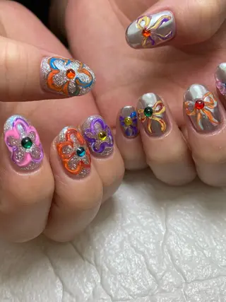 ネイル アトリエみかん所属・MIKA 🍊のネイルデザイン