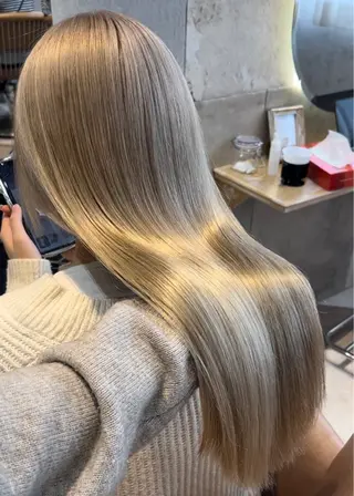 ロング カラー 大西 天使のヘアスタイル