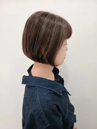 ショート カラー 齋藤  愛美のヘアスタイル