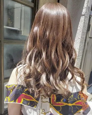 ロング カラー grow上野御徒町【グロウ】所属・ブリーチ・ハイトーン 特化🎉内山のヘアスタイル