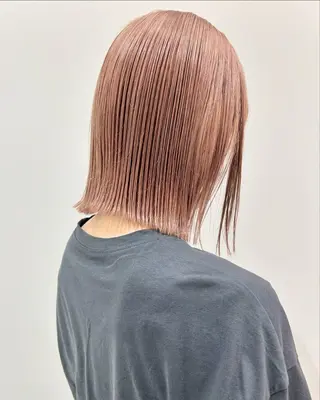 ミディアム カラー ハイトーン/ブリーチ 似合せカット/パーマのヘアスタイル