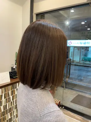 ミディアム カラー 堀田 結香のヘアスタイル