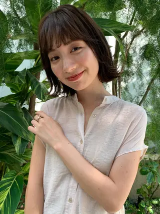 ショート カラー 透明感/オリーブ/ グレージュ/YUKAのヘアスタイル