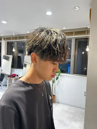 ショート パーマ メンズ AI TOKYO  横浜店所属・メンズ支持数No.1 👑リュウ👑のヘアスタイル