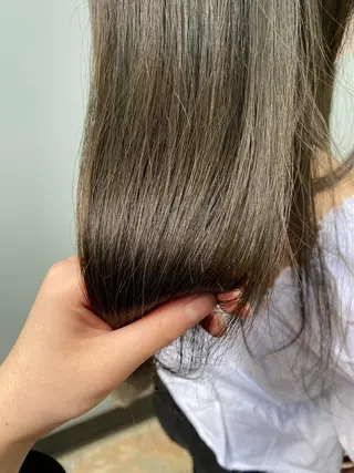 セミロング カラー グレージュ/透明感/ 韓国ヘア/RISAのヘアスタイル