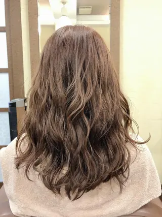 ロング カラー ヘアアレンジ シャルマン銀座店所属・🌟東銀座マンツーマ ン🌟タカナシのヘアスタイル