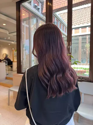 ロング カラー AYATO 'のヘアスタイル