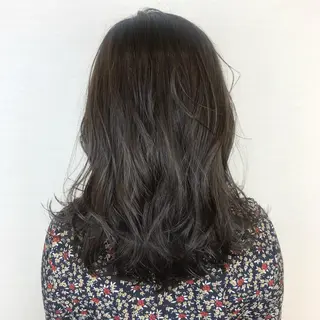 ミディアム カラー 韓国レイヤーカット/ ダブルカラーのヘアスタイル