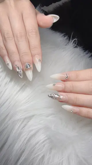 ネイル Lee Nailsのネイルデザイン