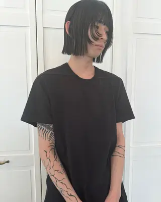 ミディアム ブリーチカラー🎀 韓国風/寺門美優のヘアスタイル