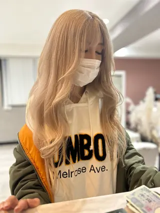 ロング fand AKANE のヘアスタイル