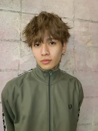 カラー メンズ Yaya ヤヤ / HACO+のヘアスタイル