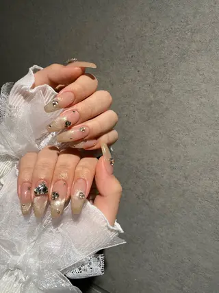 ネイル I-nailロング /ワンホン/キラキラのネイルデザイン