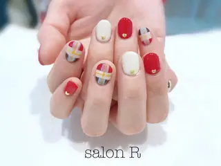 ネイル Re Pearl～コーディネートサロン～ 市駅前店所属・NARUMI HYODOのネイルデザイン