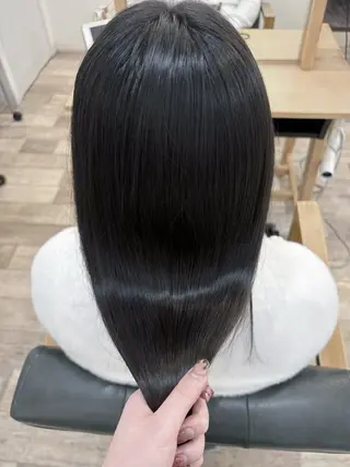 ロング うる艶カラー/韓国風 折戸光希のヘアスタイル