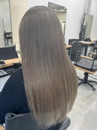 ロング カラー 坂齋大地/レイヤー/ ミルクティーのヘアスタイル