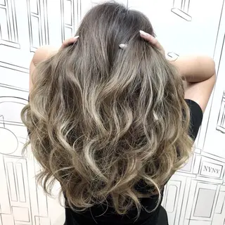 ミディアム レイヤー⭐️カラー ⭐️平川雅史のヘアスタイル