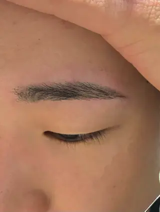 メンズ アイブロウ 韓国風/メンズ アイブロウワックスの眉毛・アイブロウイメージ