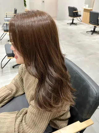 セミロング カラー 西田 歩果のヘアスタイル