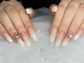 ネイル Air+〈plus〉本八幡店所属・Air+本八幡店 本宮のネイルデザイン