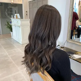 ロング カラー ブリーチなし✨艶髪 カラー𓃲YAGIのヘアスタイル