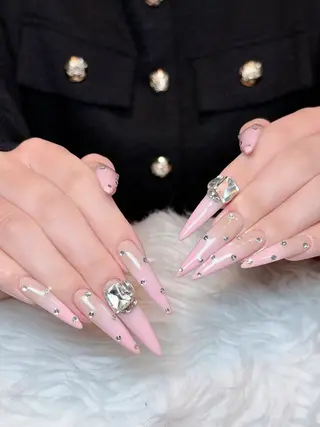 ネイル Julli NailStudioのネイルデザイン