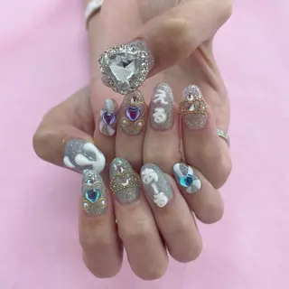 ネイル 五十嵐 美智のネイルデザイン