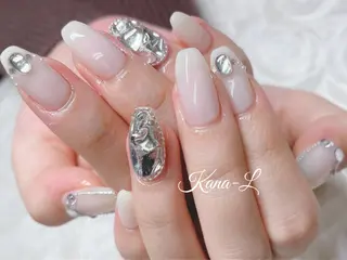 ネイル 芦辺 香奈のネイルデザイン