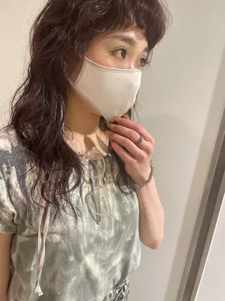 ロング カラー パーマ ブリーチ/レイヤー 🌻Mutsumiのヘアスタイル