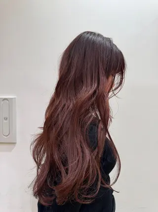 ロング カラー マユ/暖色カラー🍷 /レイヤーカット✂︎のヘアスタイル