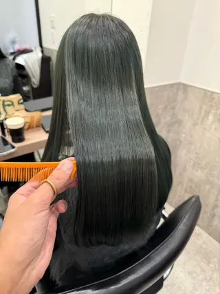 ロング soigne【ソワネ】所属・伊藤 陸/soigneのヘアスタイル