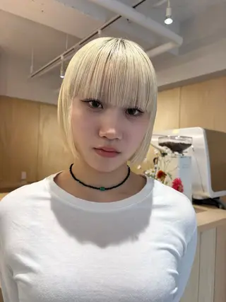 ミディアム ボブ/ベージュ /MIYUのヘアスタイル