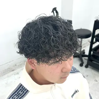ミディアム パーマ メンズ 柏メンズカットパーマ NO.1タイチのヘアスタイル