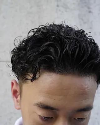 パーマ brunt jet所属・関 晃哉のヘアスタイル