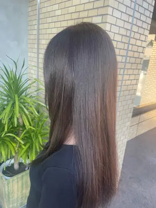 ロング lutz／ MIONのヘアスタイル