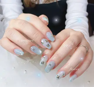 ネイル hair f.Row所属・阿部 千晶のネイルデザイン