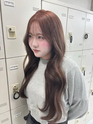 ロング 韓国ヘア/ブリーチ無 しWカラー/オリーブのヘアスタイル