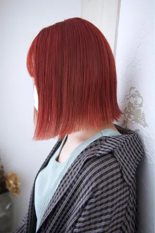 ミディアム カラー fio マナミのヘアスタイル