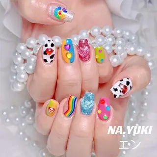 ネイル 🦋 Queenieのネイルデザイン