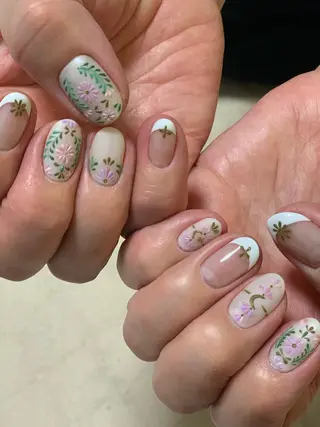 ネイル 大崎 奈々のネイルデザイン