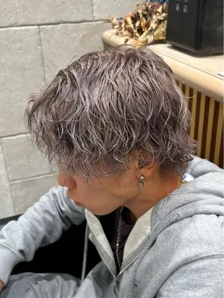 カラー パーマ メンズ メンズパーマ、スパ イキー、上野星也のヘアスタイル