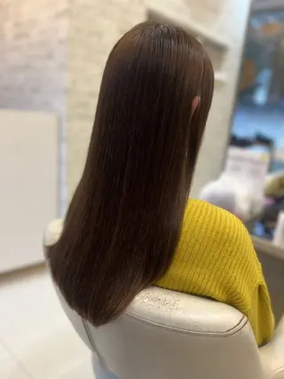 ロング 艶グレージュカラー 美髪特化美容師のヘアスタイル